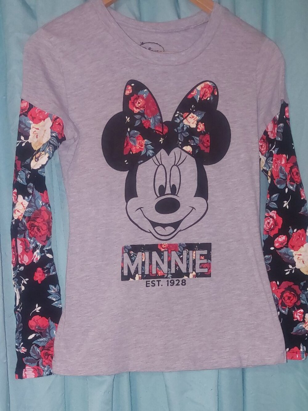Disney Minnie Mouse Floral Long Sleeve Tee Medium